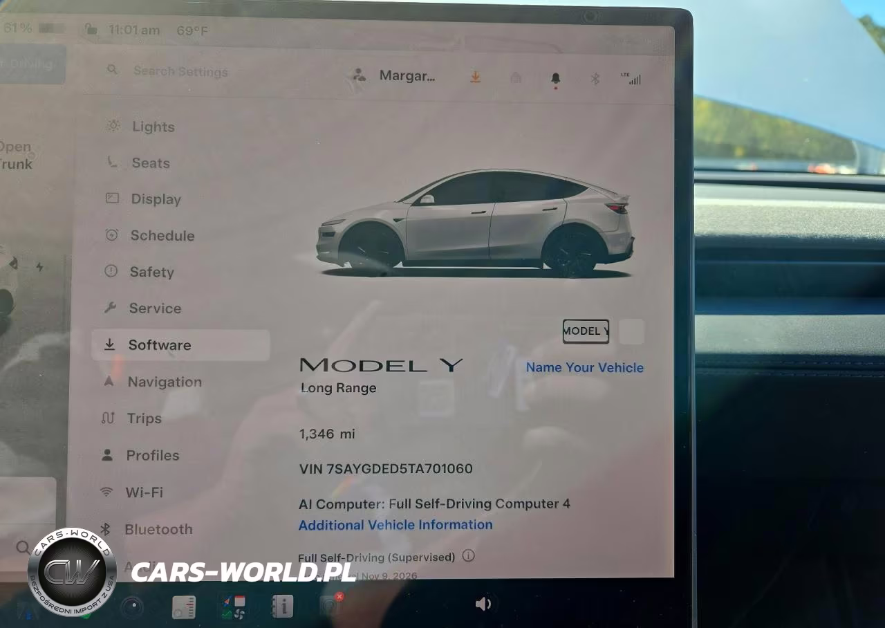 2026 Tesla Model Y VIN:7SAYGDED5TA701060 - 9