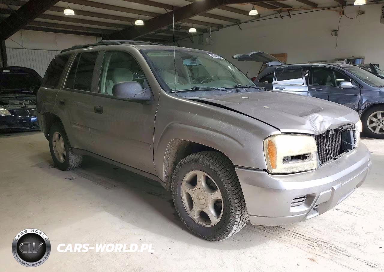 2006 Chevrolet Trailblazer Ls VIN:1GNDT13S262328357 - 4