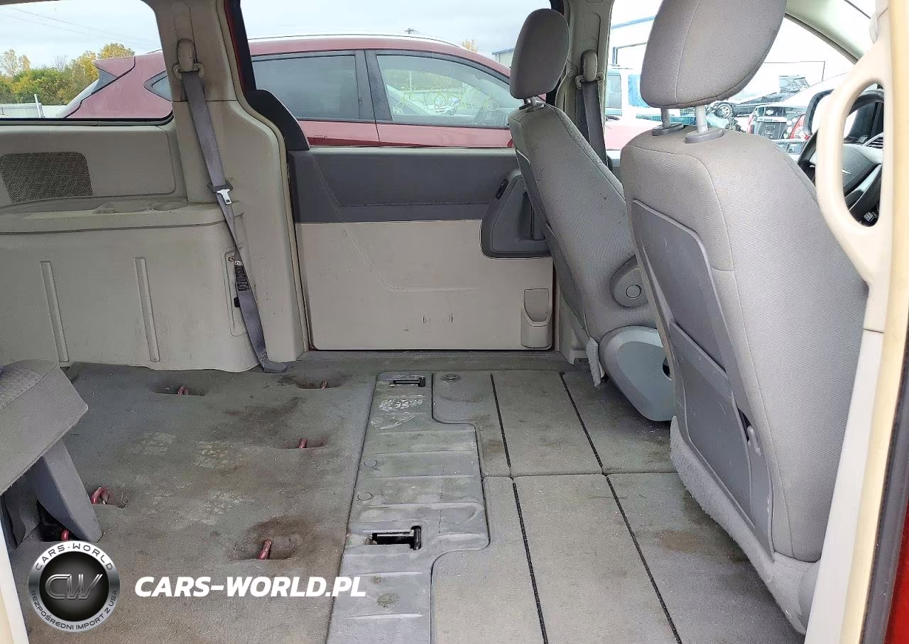 2008 Chrysler Town & Country Lx VIN:2A8HR44H88R799634 - 11