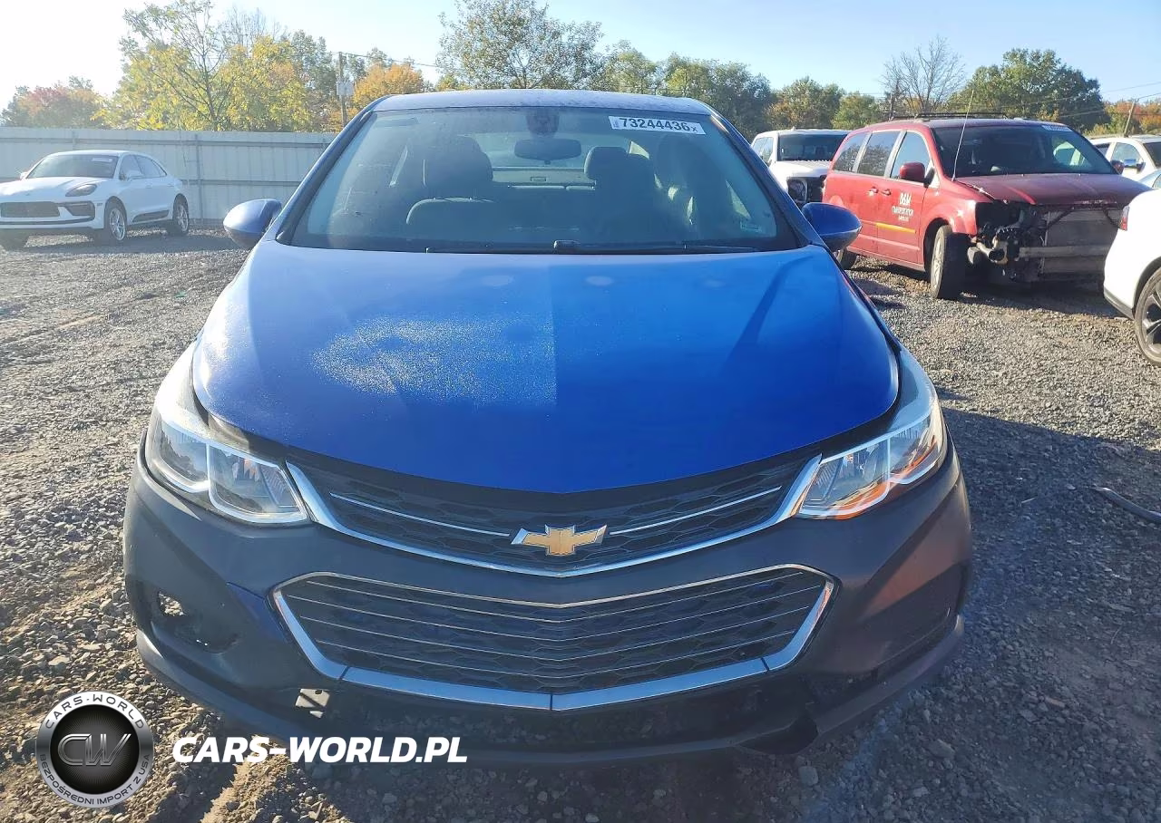 2018 Chevrolet Cruze Lt VIN:1G1BE5SMXJ7100888 - 5