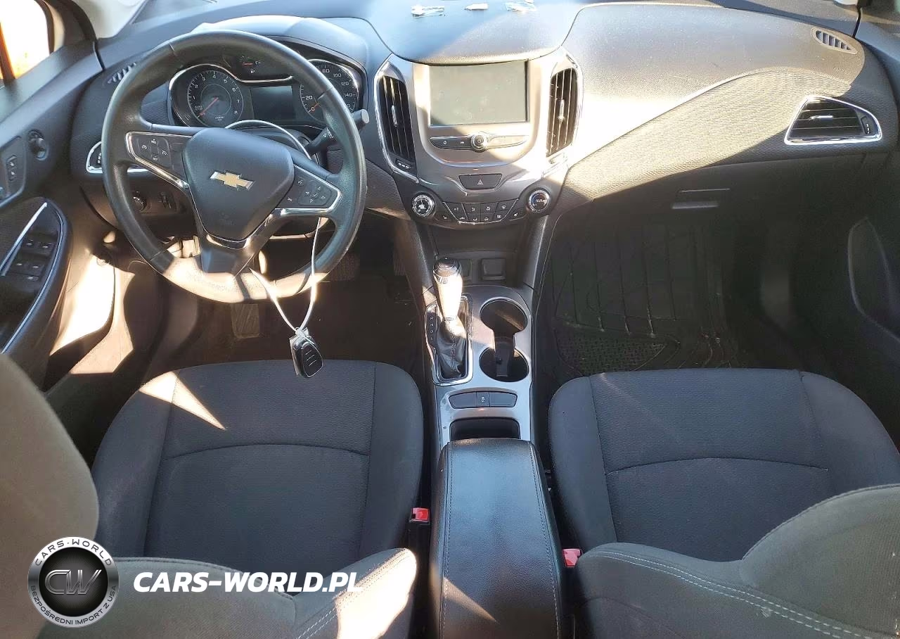 2018 Chevrolet Cruze Lt VIN:1G1BE5SMXJ7100888 - 8