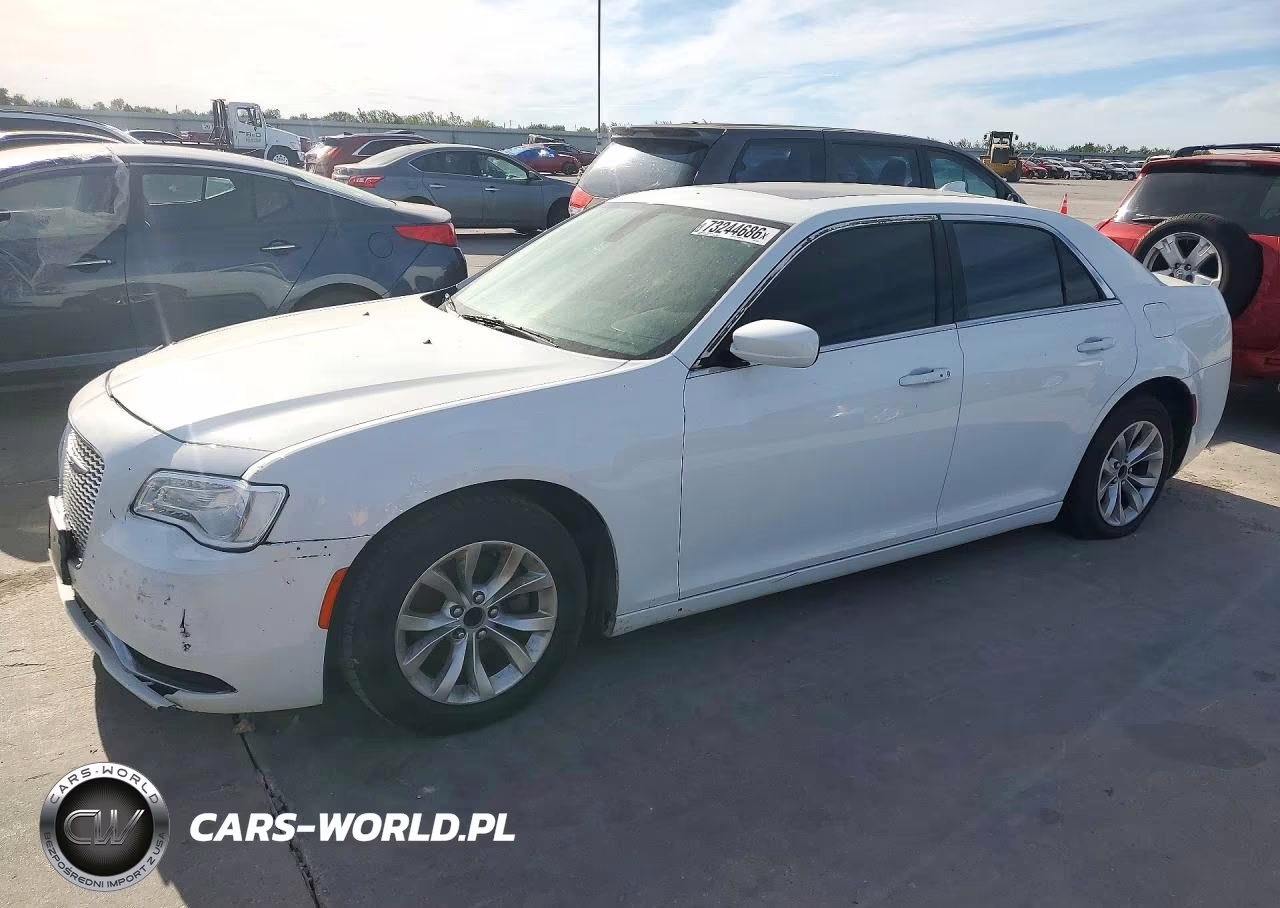 2016 Chrysler 300 Limited