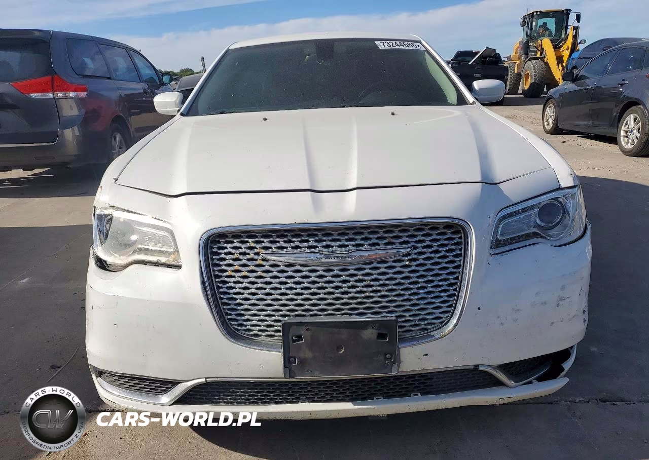 2016 Chrysler 300 Limited VIN:2C3CCAAG8GH223631 - 5