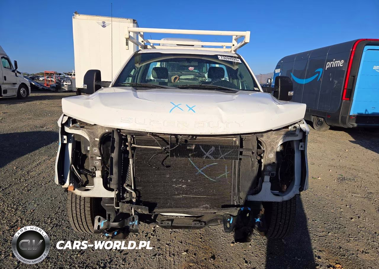 2018 Ford F250 Super - Utility - Service Truck VIN:1FTBF2A65JEC79990 - 5