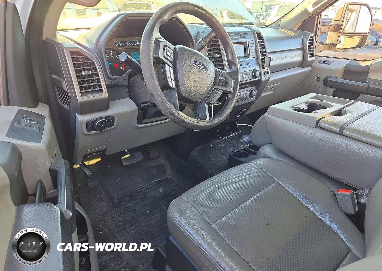 2018 Ford F250 Super - Utility - Service Truck VIN:1FTBF2A65JEC79990 - 8
