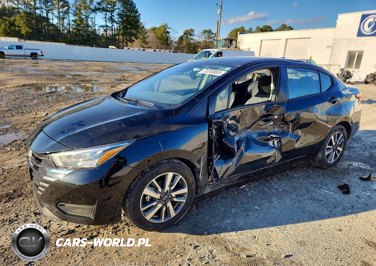 2025 Nissan Versa Sv