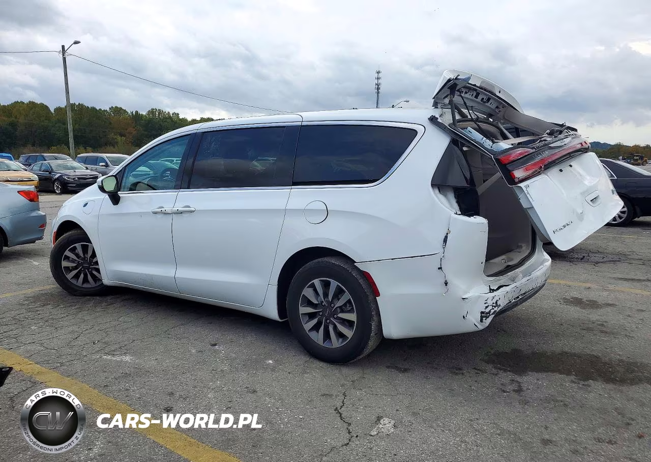 2023 Chrysler Pacifica Hybrid Touring L VIN:2C4RC1L76PR594932 - 2