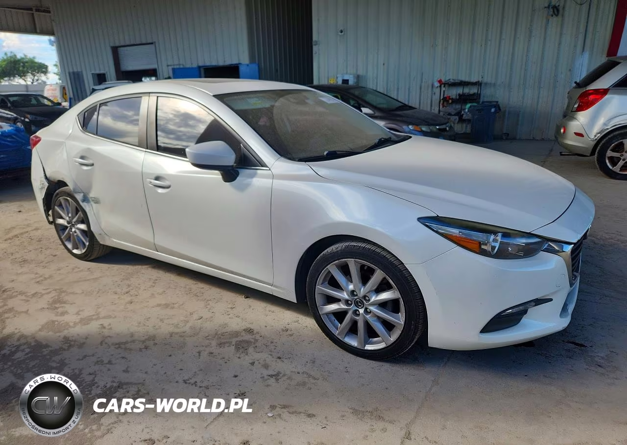 2017 Mazda 3 Touring VIN:3MZBN1V76HM131395 - 4