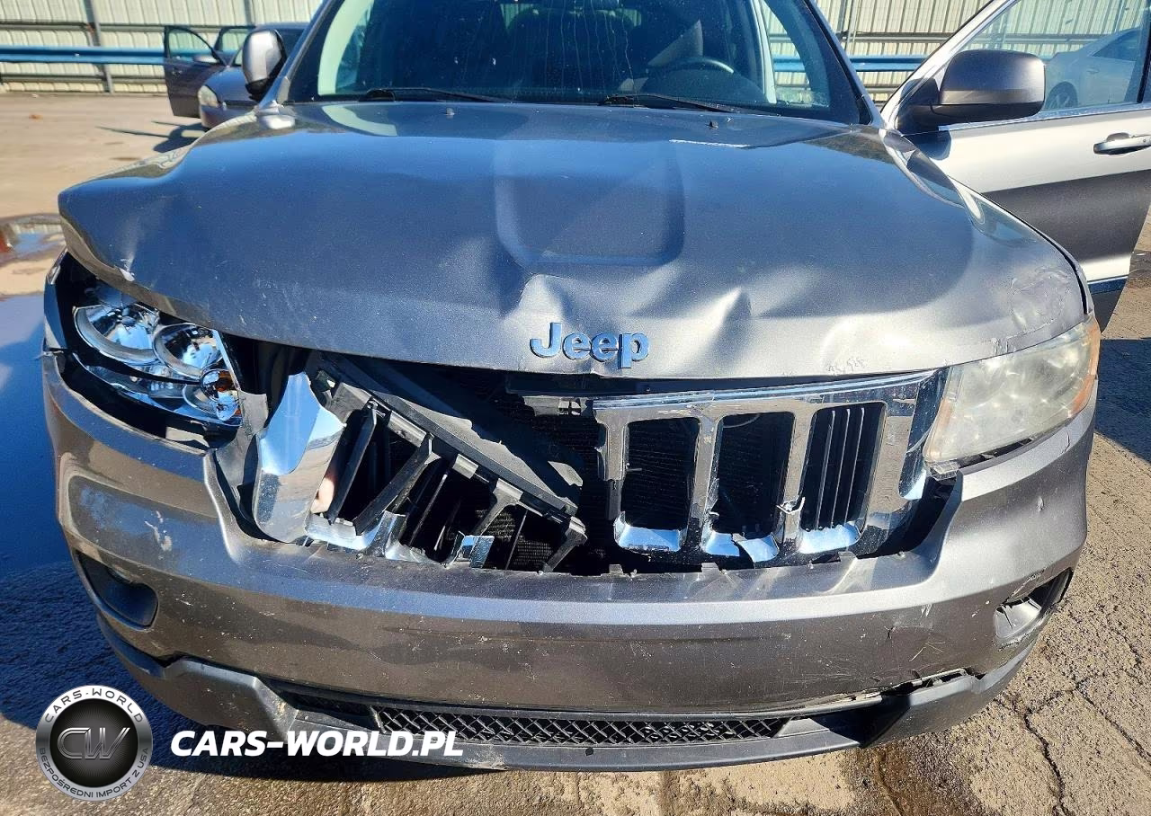 2013 Jeep Grand Cherokee Laredo VIN:1C4RJFAG5DC502655 - 12