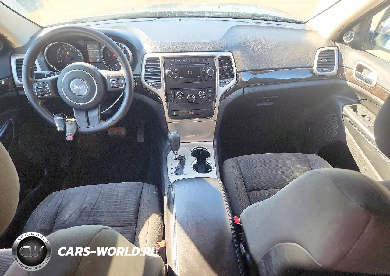 2013 Jeep Grand Cherokee Laredo VIN:1C4RJFAG5DC502655 - 8