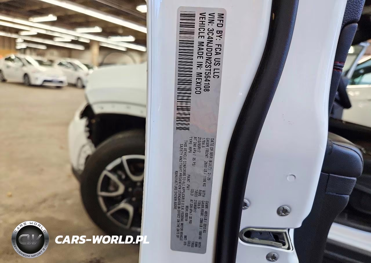 2025 Jeep Compass Trailhawk VIN:3C4NJDDN2ST564108 - 14
