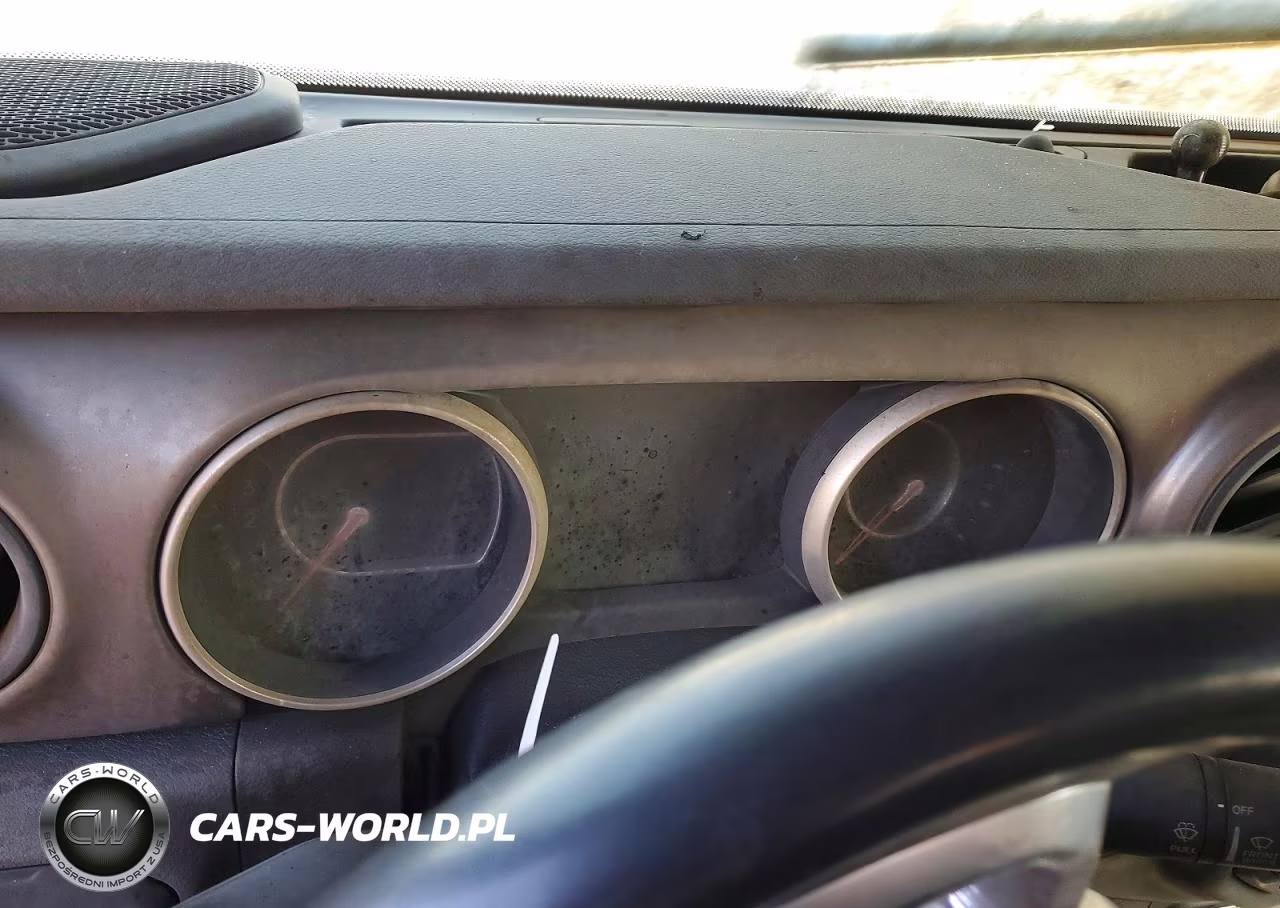2020 Jeep Gladiator Sport VIN:1C6JJTAG3LL129391 - 9