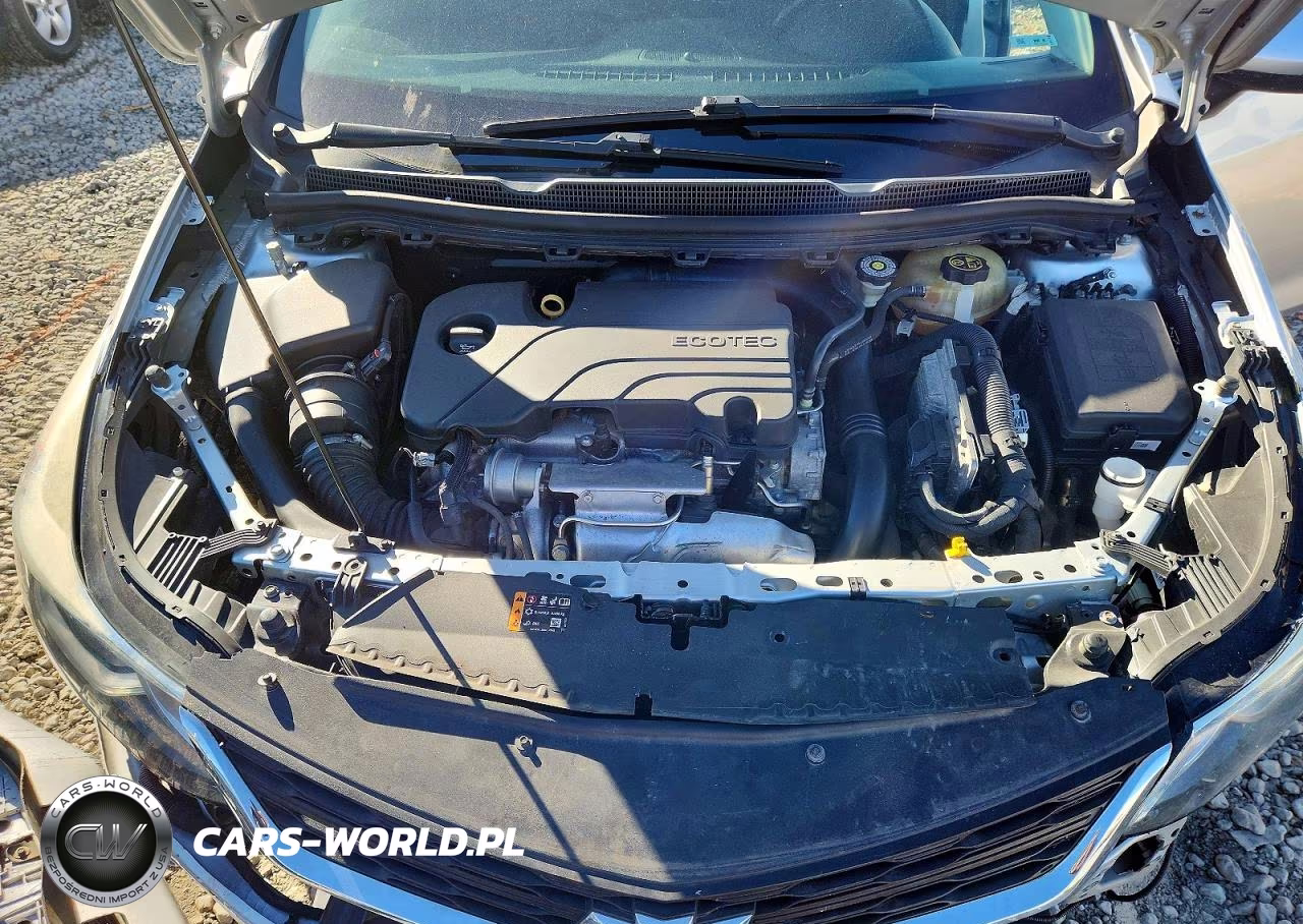 2018 Chevrolet Cruze Premier VIN:1G1BF5SM4J7183439 - 11
