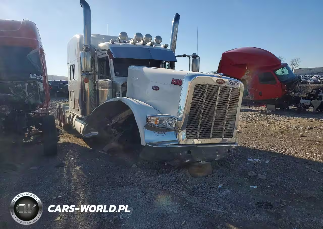 2018 Peterbilt 579 Semi Truck