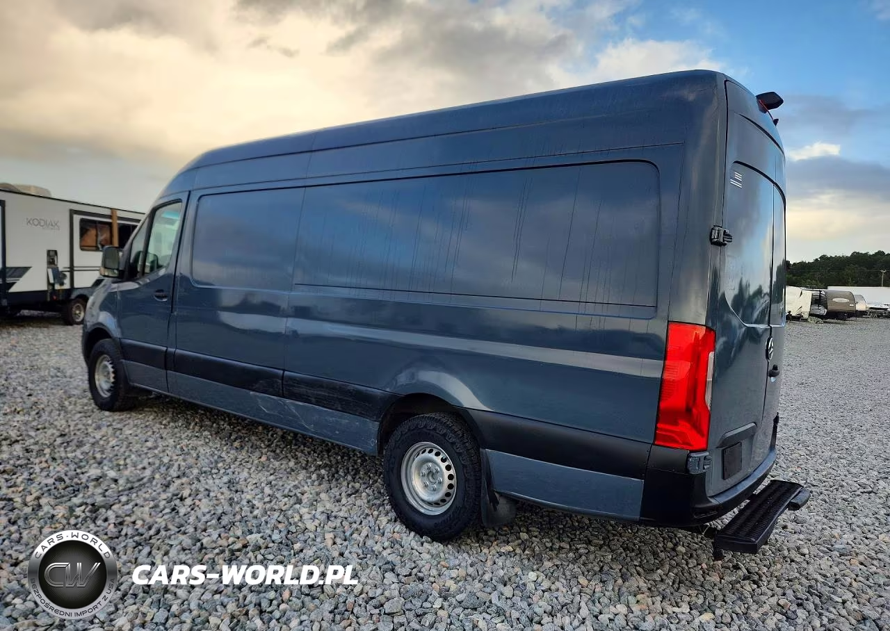 2019 Mercedes-Benz Sprinter 2500-3500 Delivery Van VIN:WD4PF1CD2KP137054 - 2