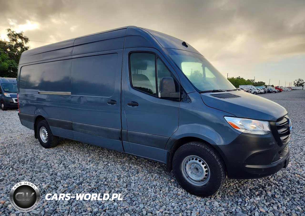 2019 Mercedes-Benz Sprinter 2500-3500 Delivery Van VIN:WD4PF1CD2KP137054 - 4