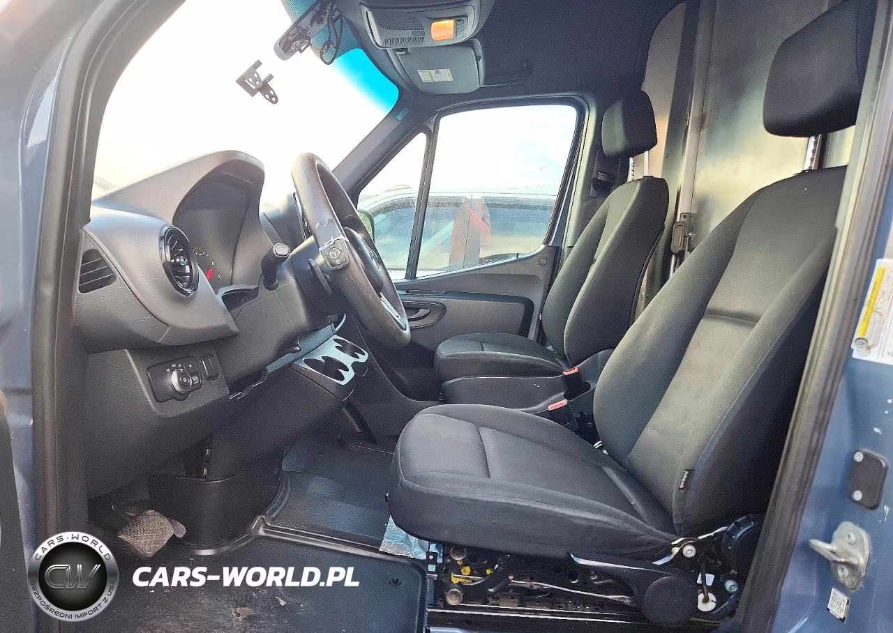 2019 Mercedes-Benz Sprinter 2500-3500 Delivery Van VIN:WD4PF1CD2KP137054 - 7