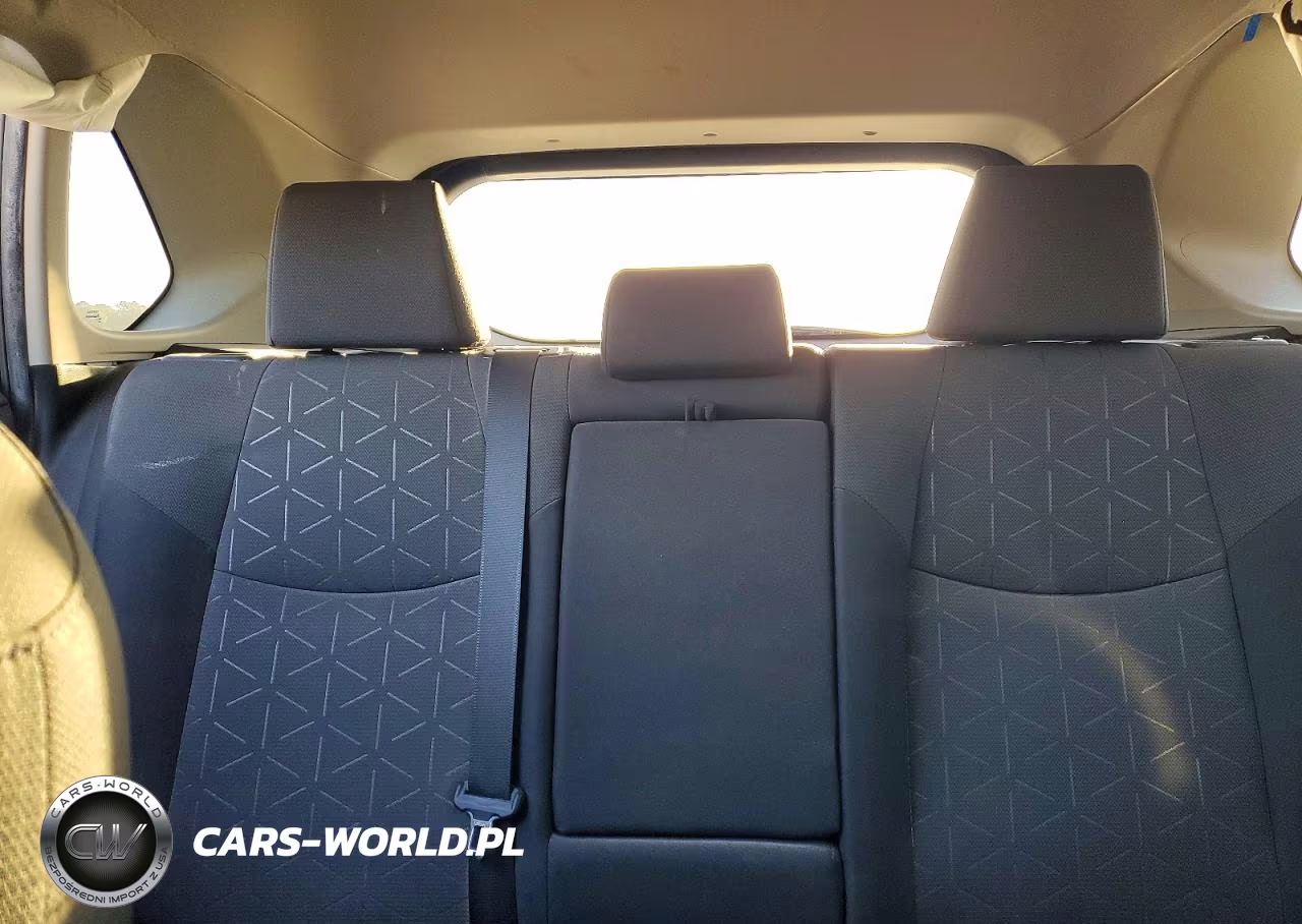 2021 Toyota Rav4 Xle VIN:2T3W1RFV9MW109671 - 10