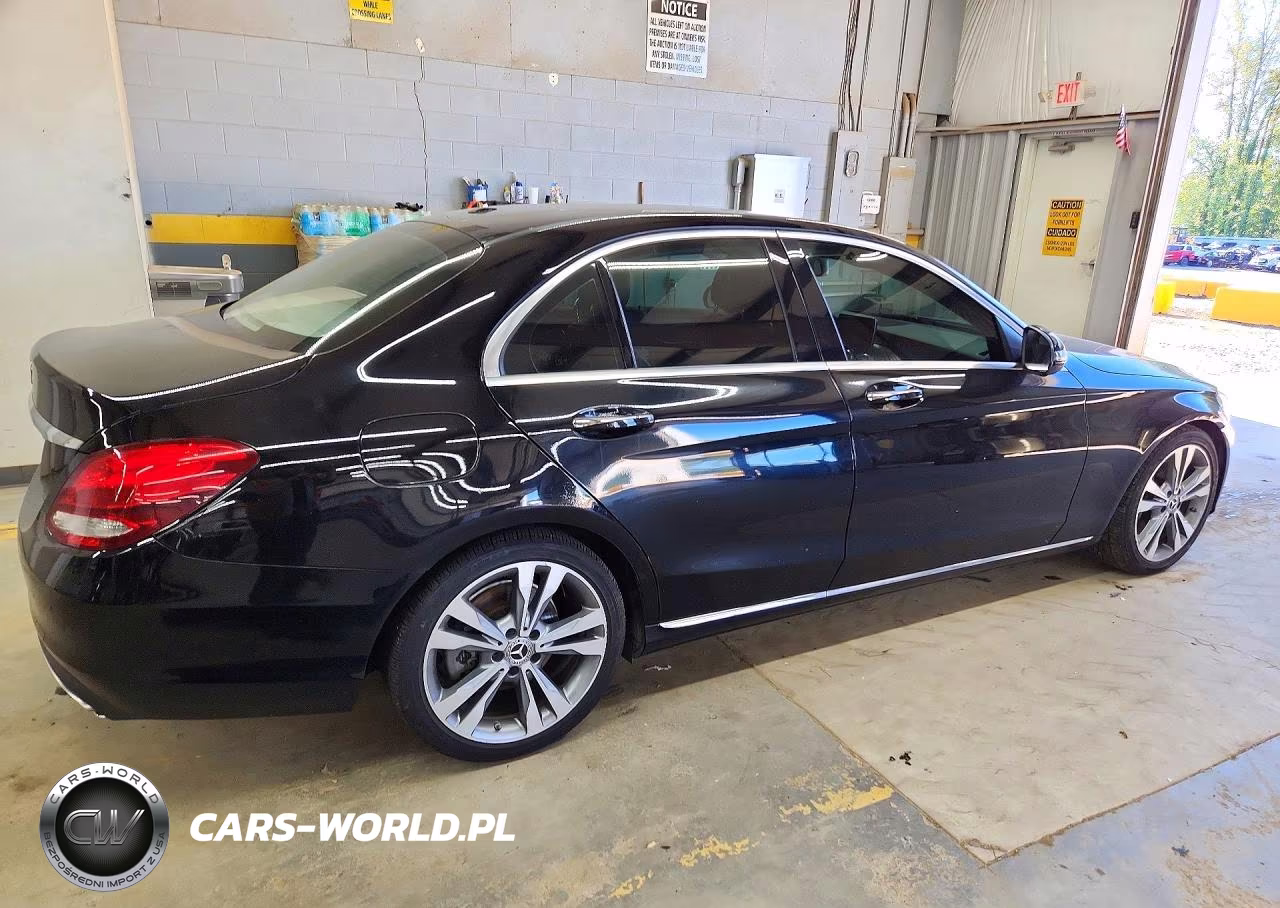 2017 Mercedes-Benz C 300 VIN:55SWF4JB4HU228496 - 3
