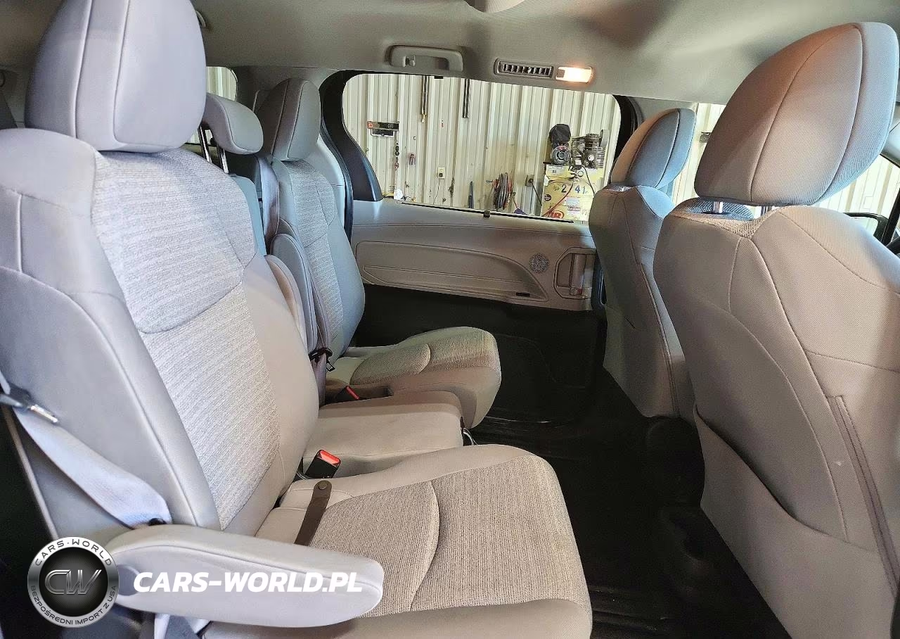 2022 Toyota Sienna Le VIN:5TDKRKEC9NS129405 - 10