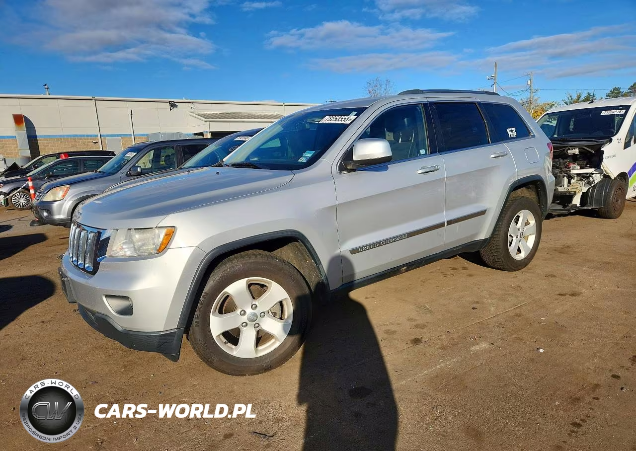 2013 Jeep Grand Cherokee Laredo – zdjęcie 1 z 13