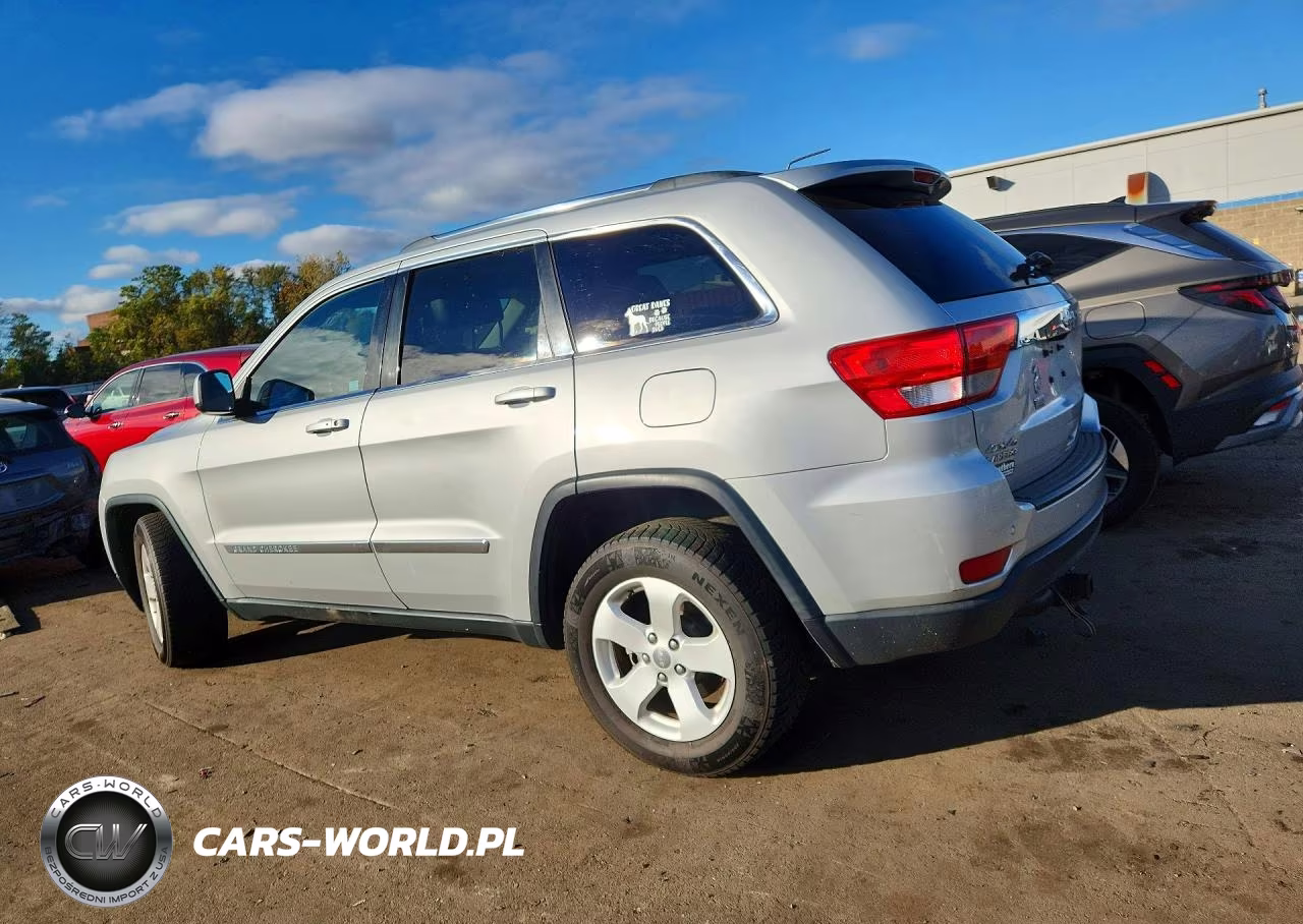 2013 Jeep Grand Cherokee Laredo VIN:1C4RJFAG4DC532696 - 2