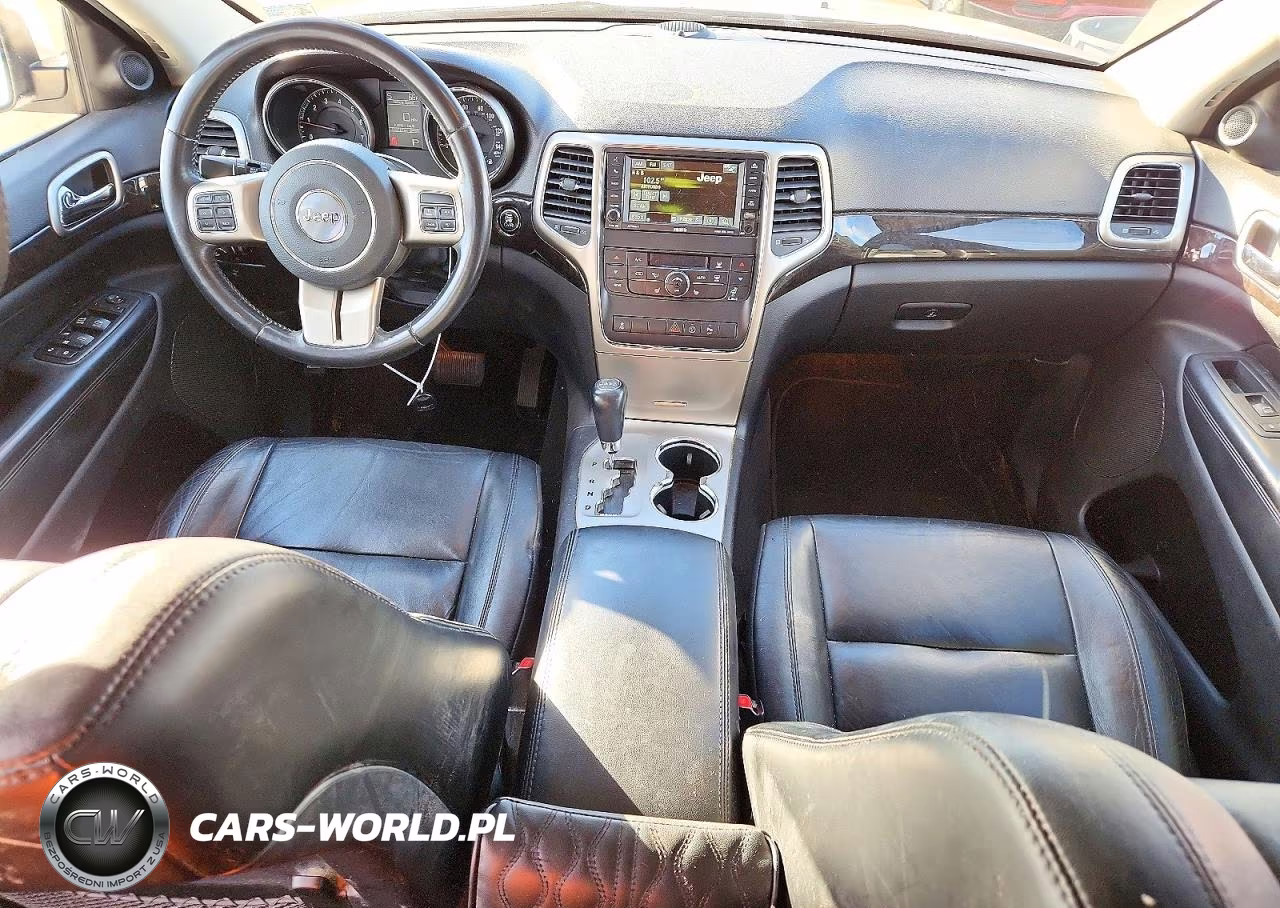2013 Jeep Grand Cherokee Laredo VIN:1C4RJFAG4DC532696 - 8