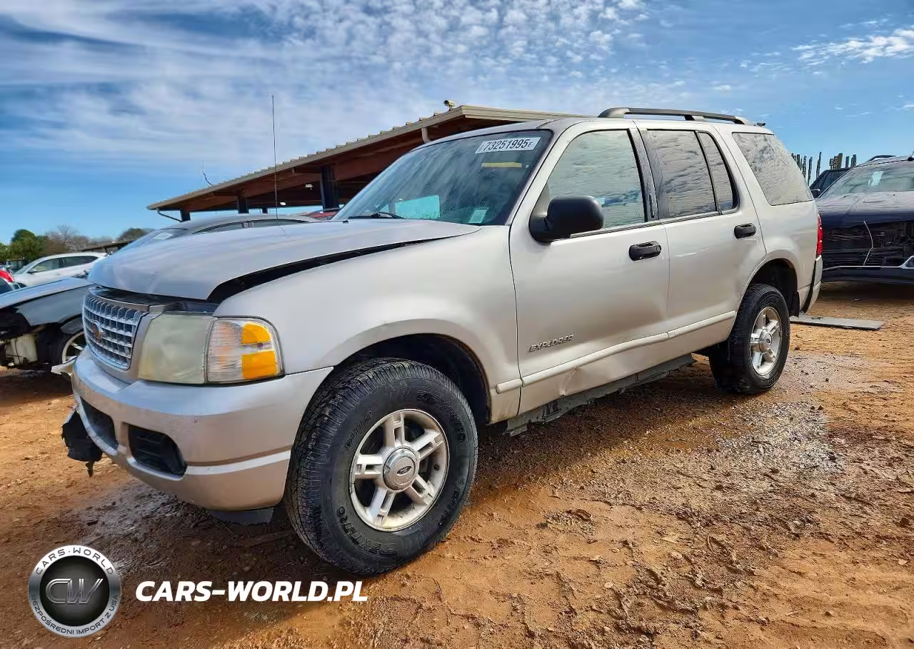 2004 Ford Explorer Xlt