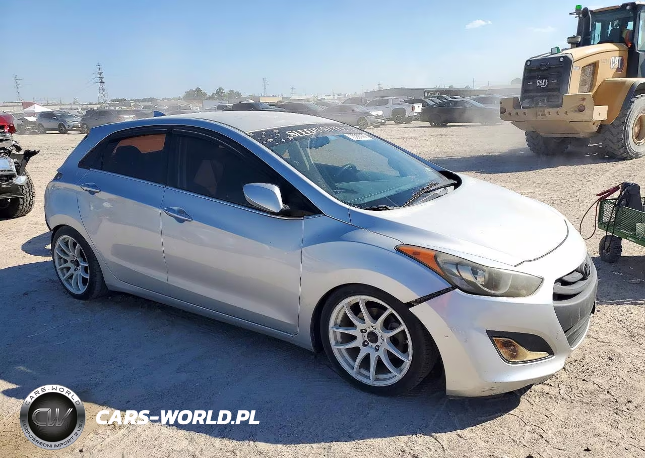 2013 Hyundai Elantra Gt Base VIN:KMHD35LEXDU022868 - 4