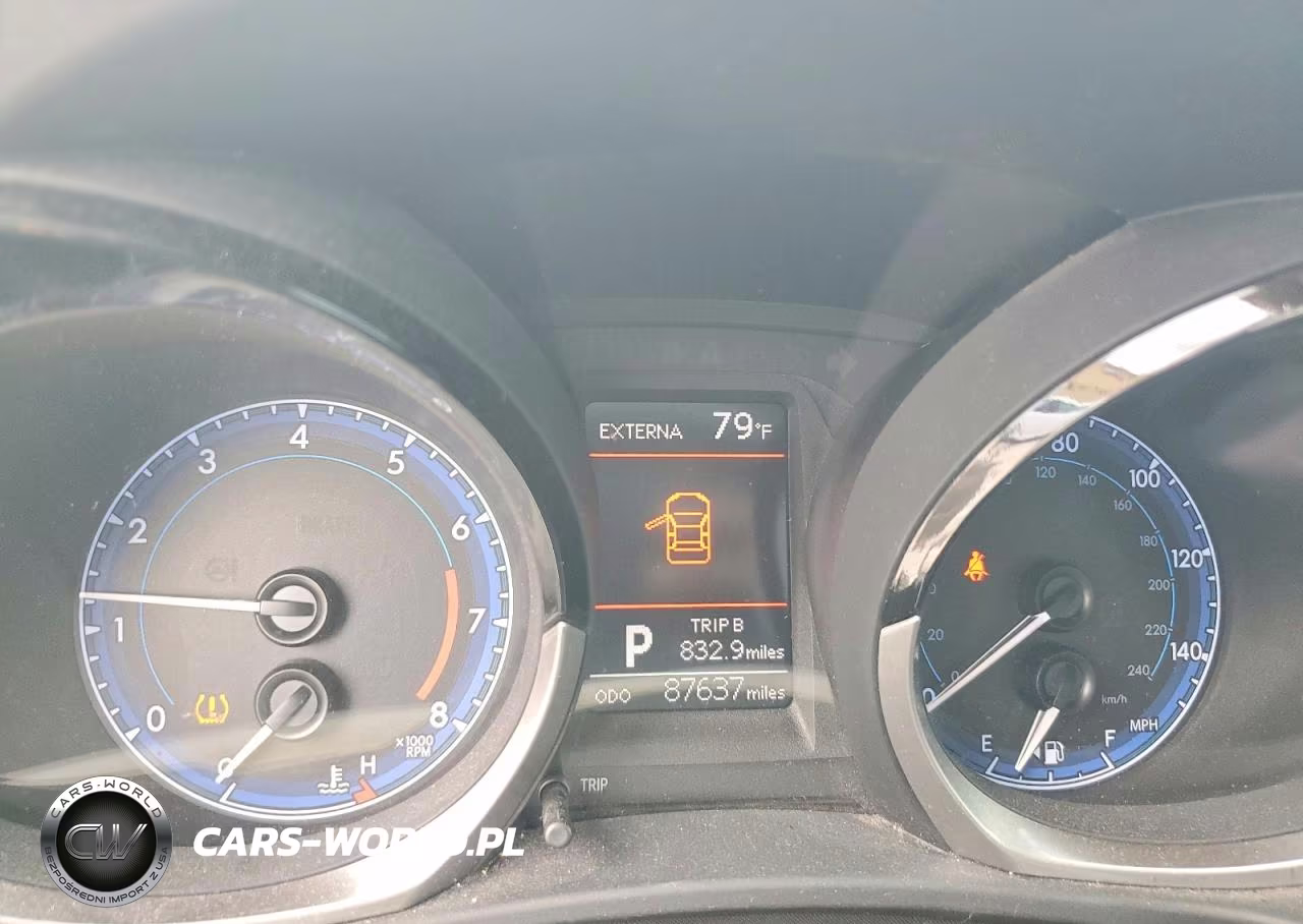 2015 Toyota Corolla S Plus VIN:2T1BURHE8FC469255 - 9
