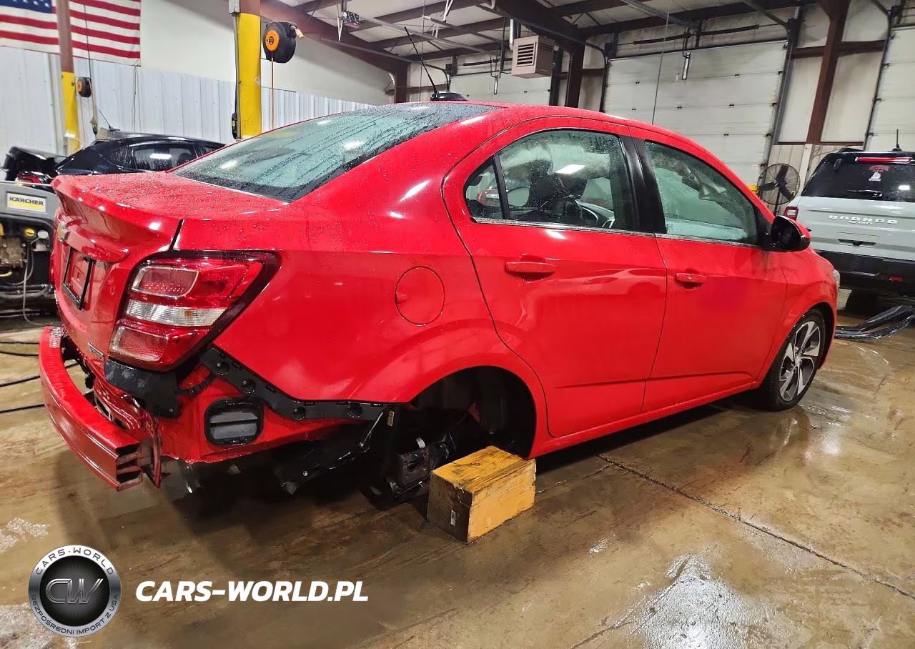 2019 Chevrolet Sonic Premier VIN:1G1JF5SB1K4122692 - 3