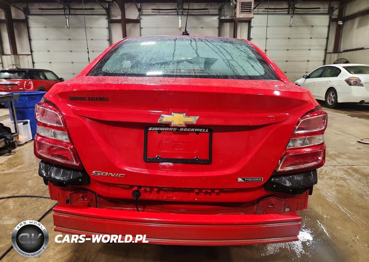 2019 Chevrolet Sonic Premier VIN:1G1JF5SB1K4122692 - 6
