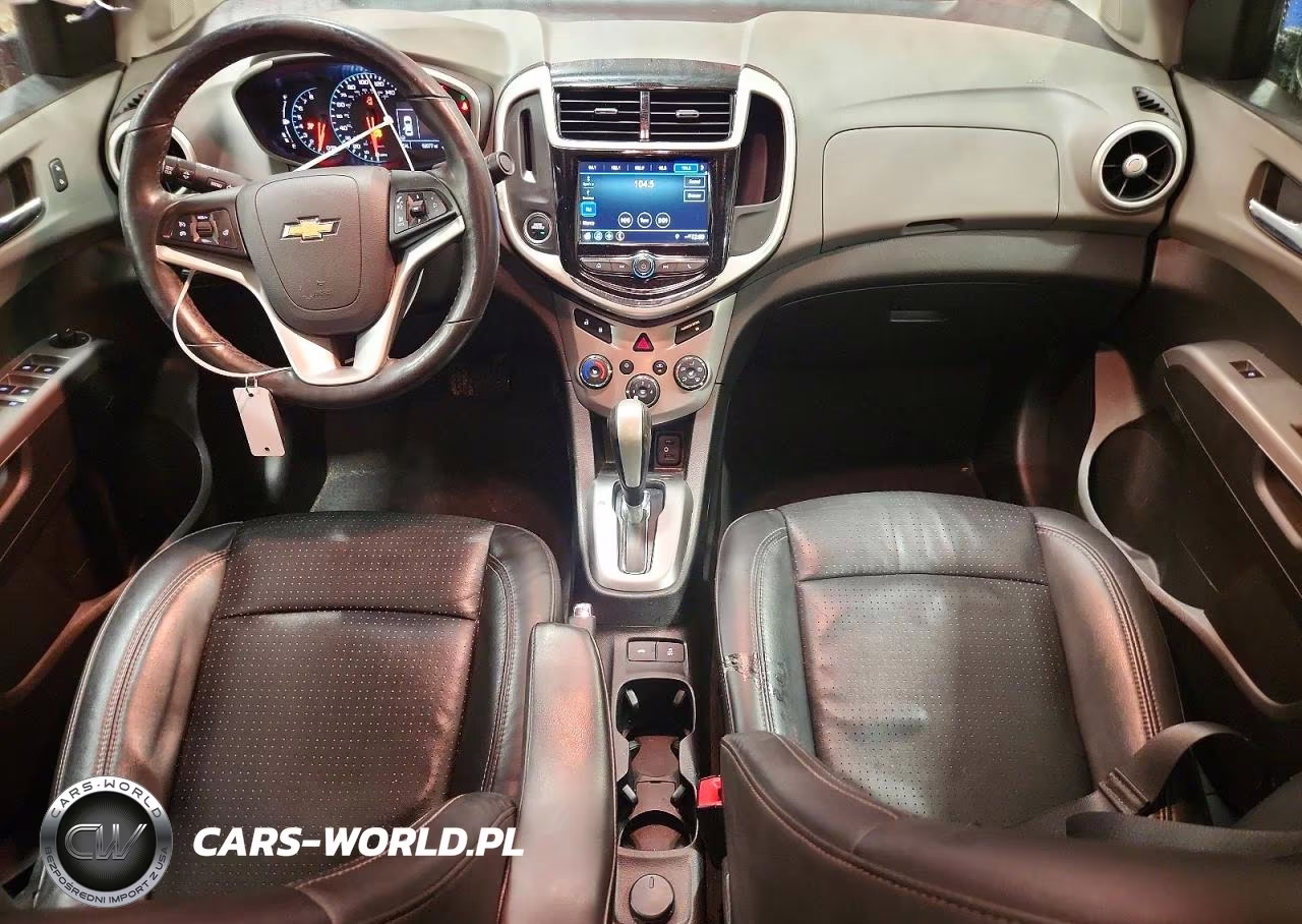 2019 Chevrolet Sonic Premier VIN:1G1JF5SB1K4122692 - 8