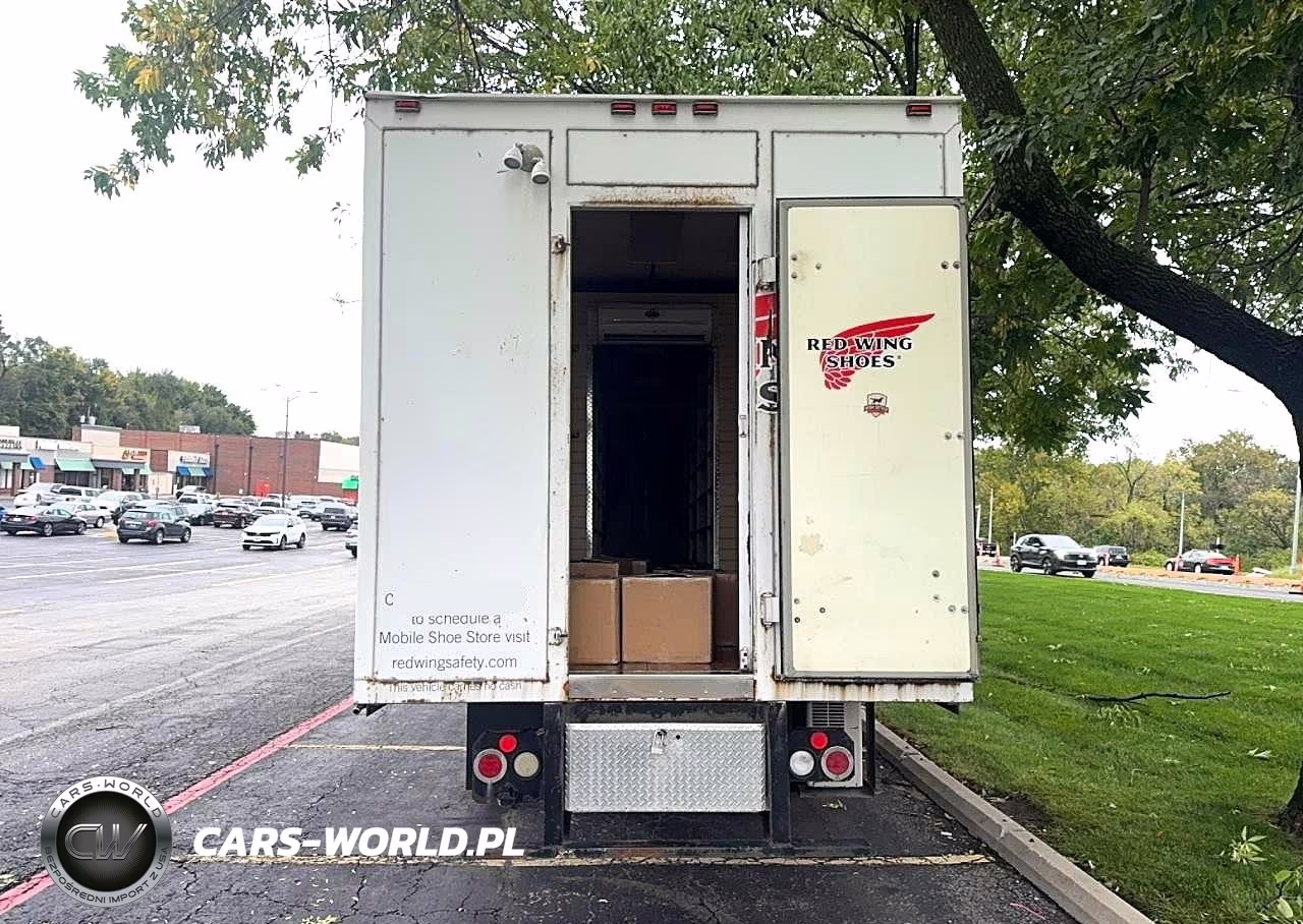 2005 Freightliner M2 Box Truck VIN:1FVACWCT55HU28213 - 12