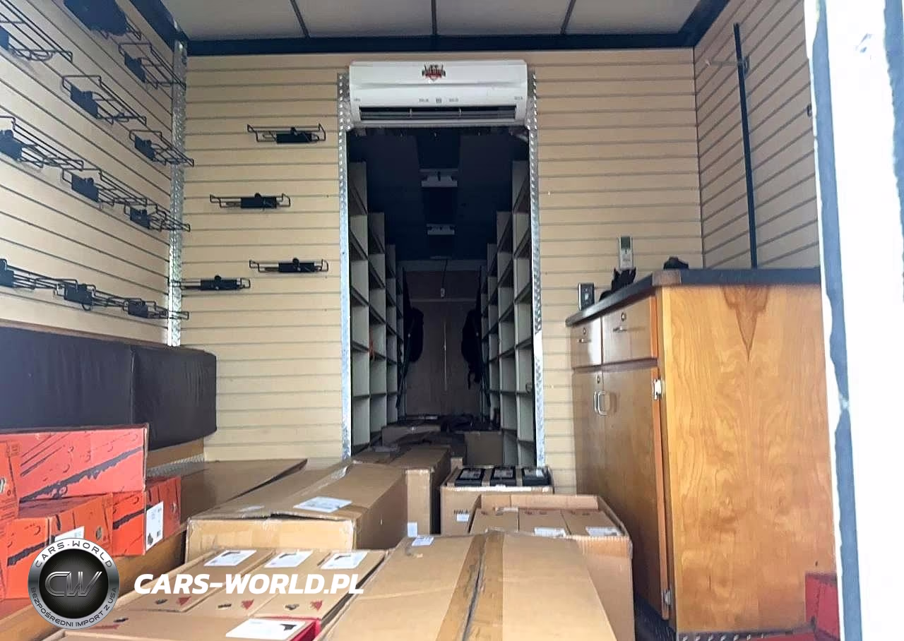 2005 Freightliner M2 Box Truck VIN:1FVACWCT55HU28213 - 14