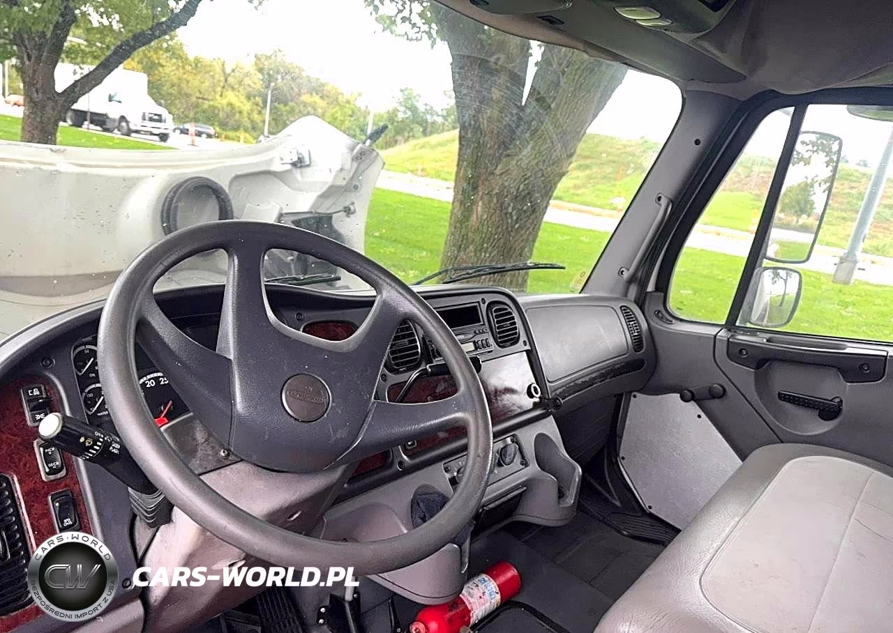 2005 Freightliner M2 Box Truck VIN:1FVACWCT55HU28213 - 9