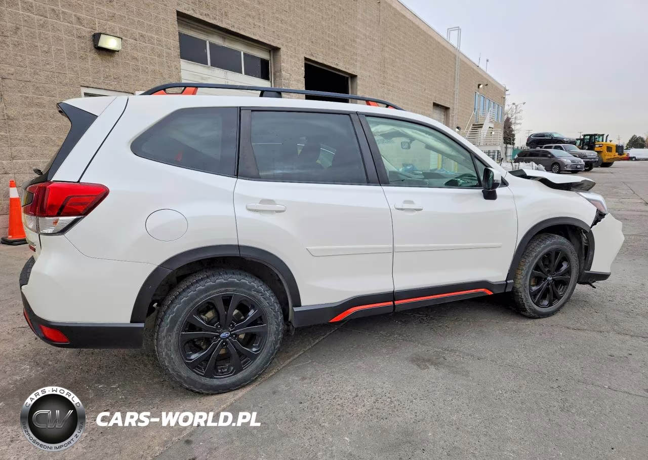 2019 Subaru Forester Sport VIN:JF2SKAKC6KH448720 - 3