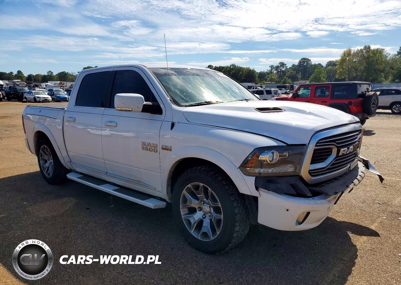 2018 Ram 1500 Longhorn VIN:1C6RR7PT4JS163608 - 4