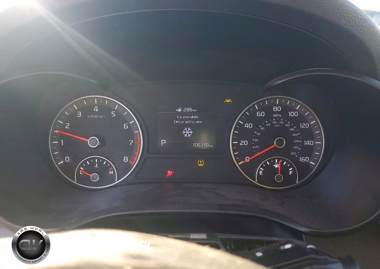 2019 Kia Optima Lx VIN:5XXGT4L37KG370673 - 9