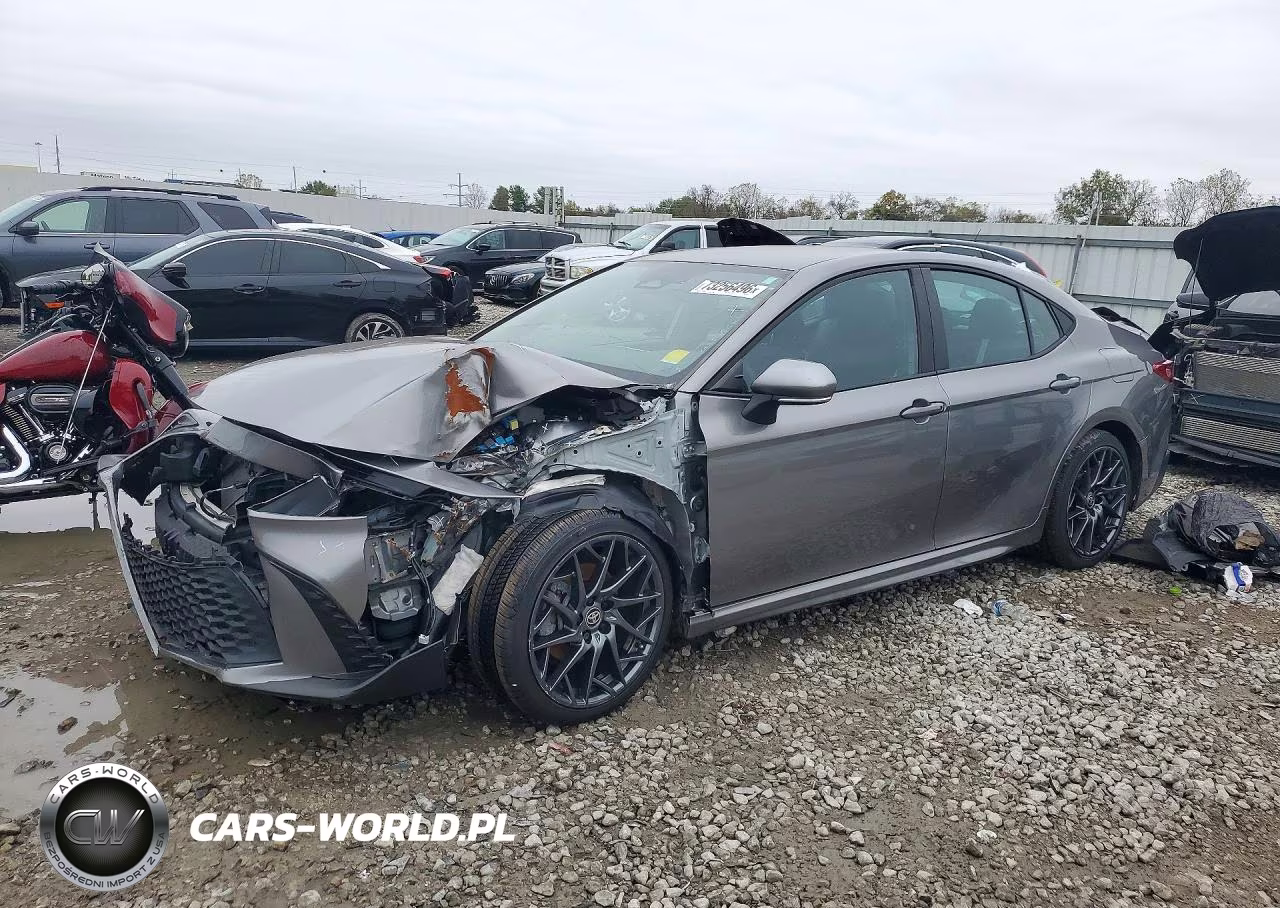 2025 Toyota Camry Se – zdjęcie 1 z 13