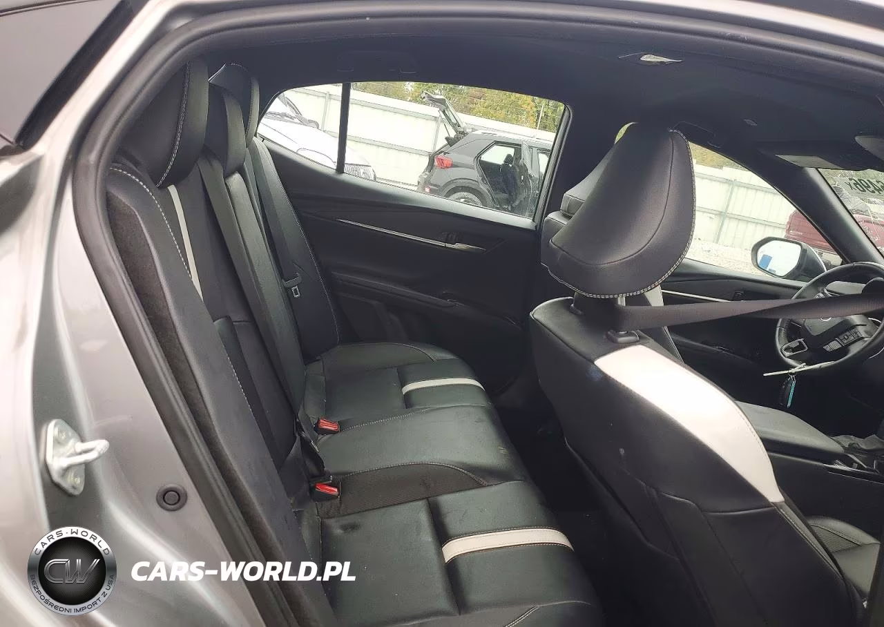 2025 Toyota Camry Se VIN:4T1DBADK8SU504641 - 10