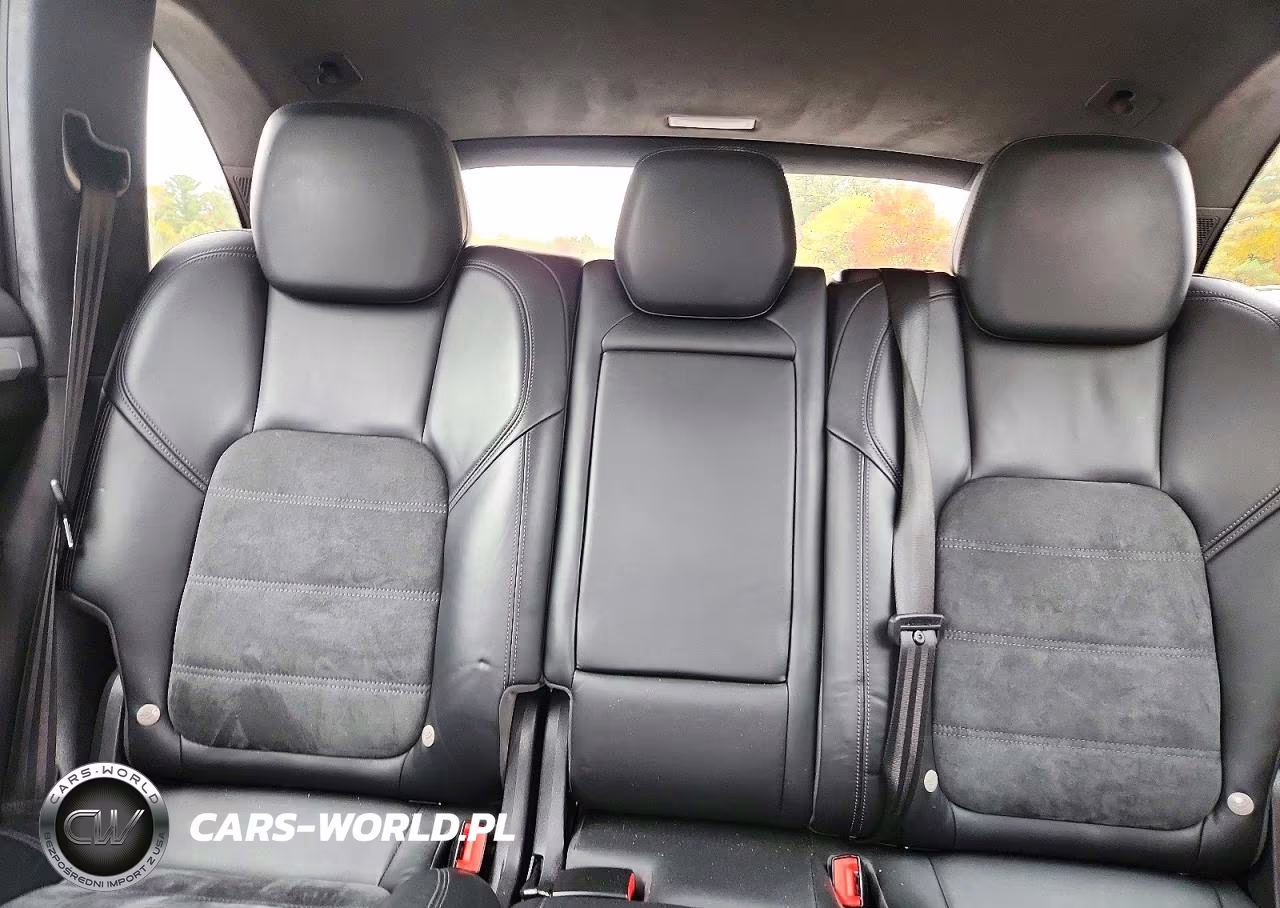 2014 Porsche Cayenne Gts VIN:WP1AD2A25ELA76662 - 10