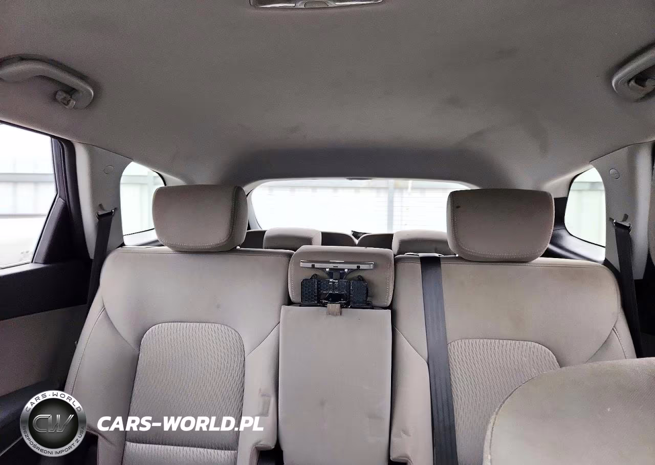 2017 Hyundai Santa Fe Se VIN:KM8SMDHF6HU189282 - 10