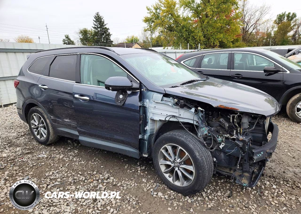 2017 Hyundai Santa Fe Se VIN:KM8SMDHF6HU189282 - 4