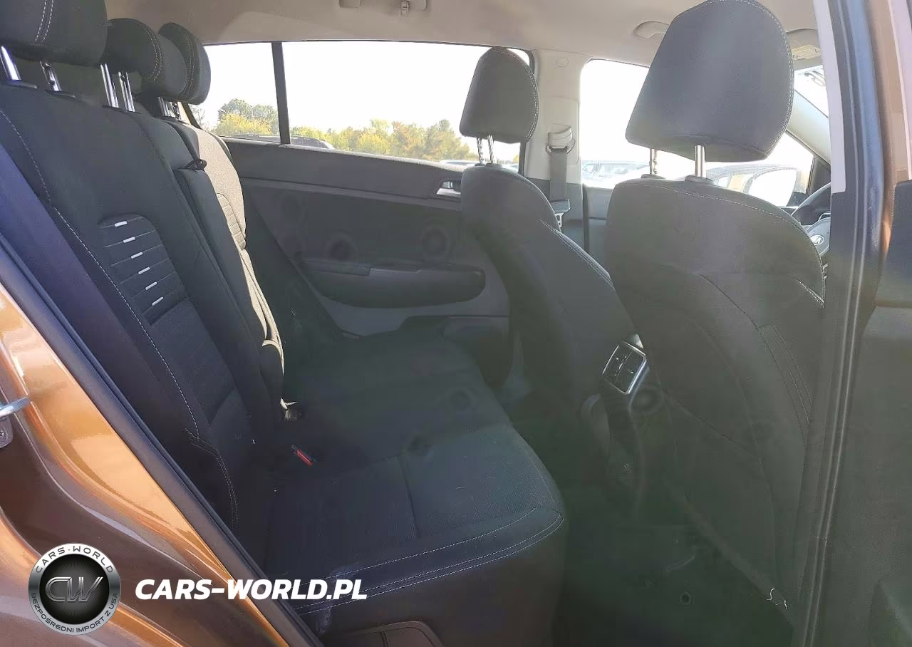 2020 Kia Sportage Lx VIN:KNDPMCAC6L7761821 - 10