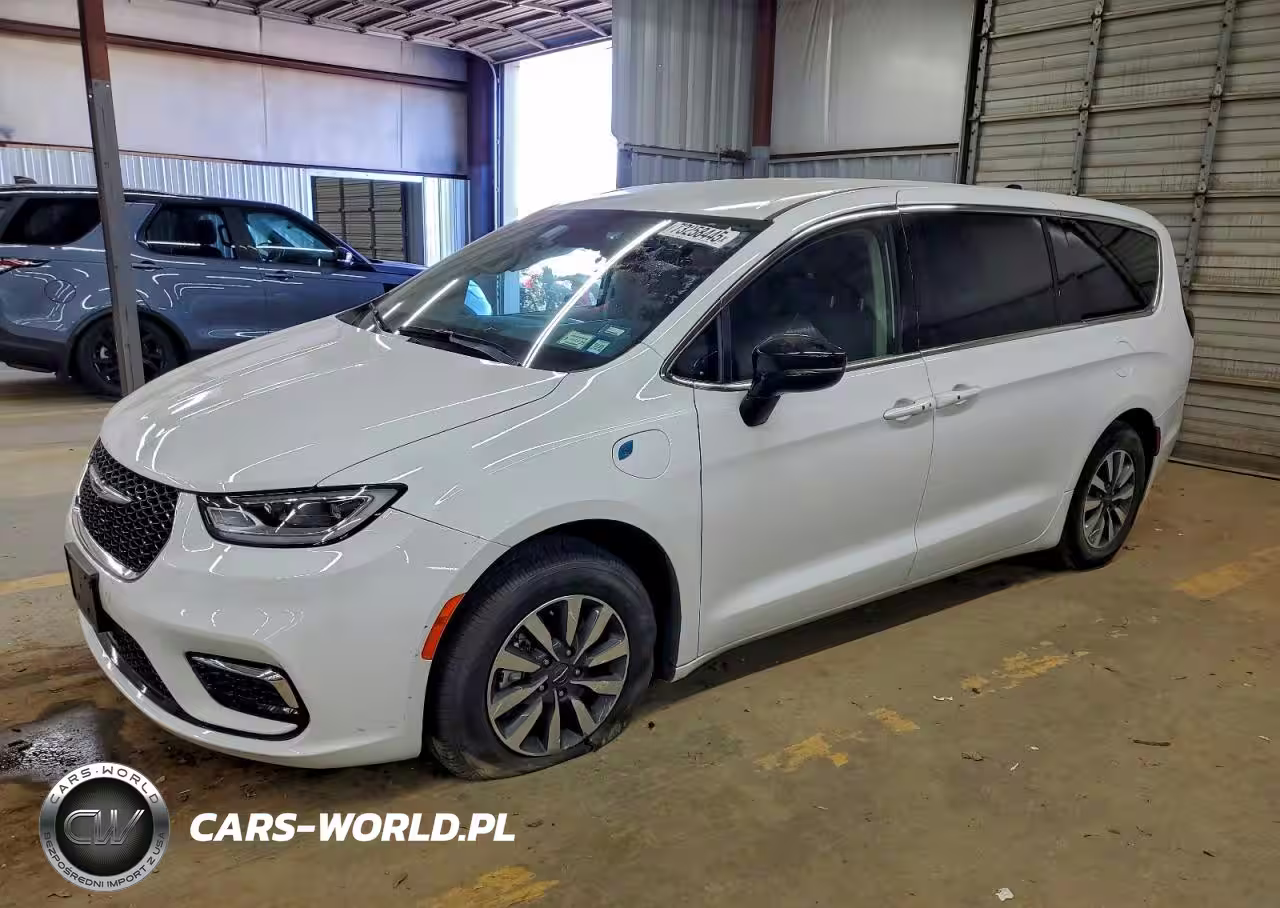 2024 Chrysler Pacifica Hybrid Select