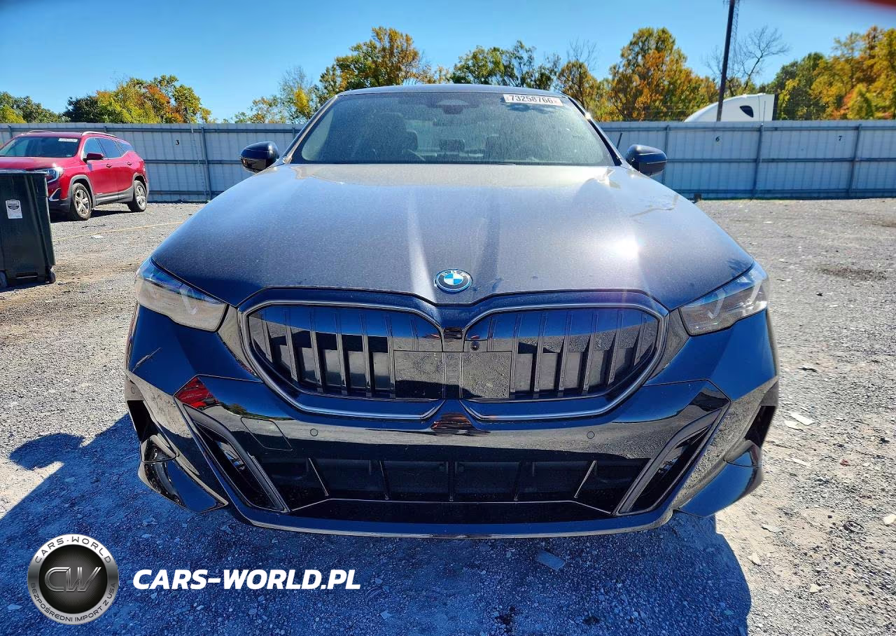 2025 BMW 550 Xe VIN:WBA13FK09SCU75754 - 5