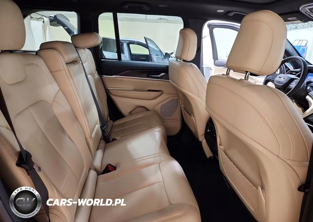 2023 Jeep Grand Cherokee Limited VIN:1C4RJHBG8PC612307 - 11