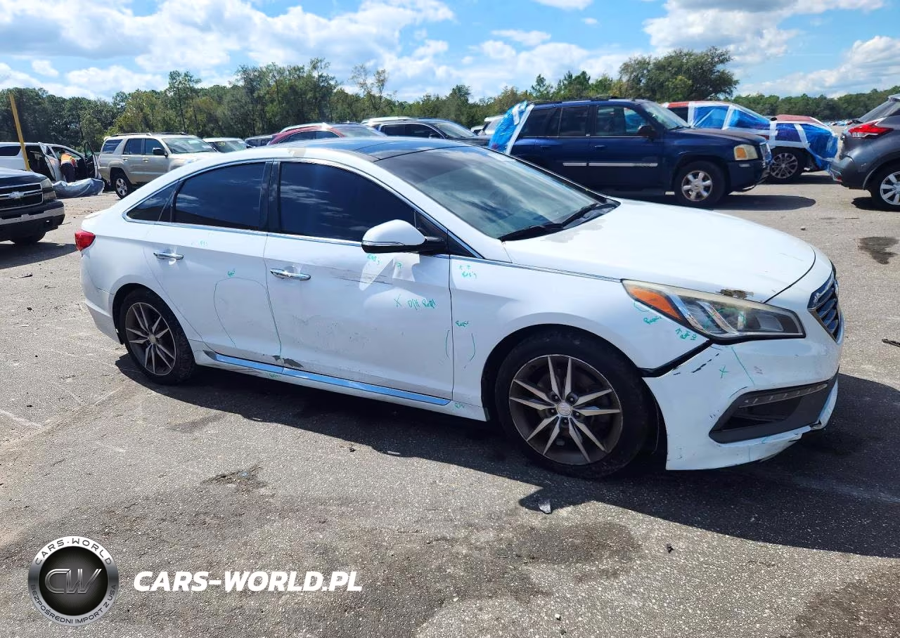 2015 Hyundai Sonata Sport 2.0T VIN:5NPE34AB6FH047615 - 4