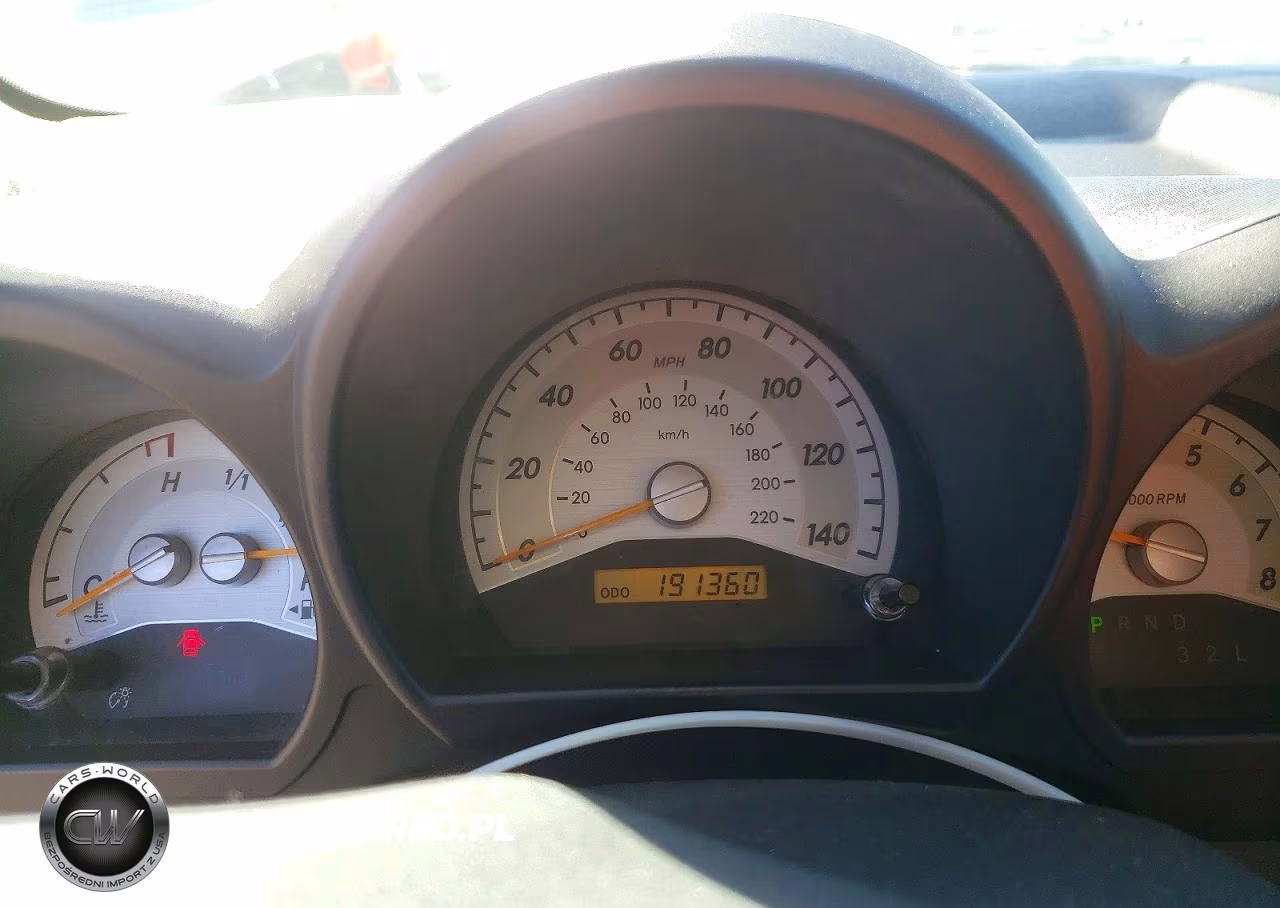 2007 Scion Tc Base VIN:JTKDE167570175649 - 9